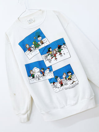 GOAT Vintage Snoopy Holiday Sweatshirt    Sweatshirts  - Vintage, Y2K and Upcycled Apparel