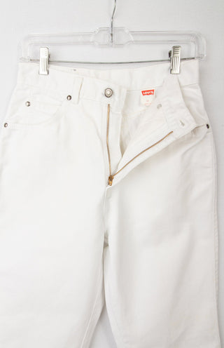 GOAT Vintage Levi's 900 Jeans    Jeans  - Vintage, Y2K and Upcycled Apparel