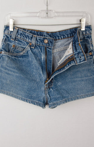 GOAT Vintage Levi's Short Shorts    Shorts  - Vintage, Y2K and Upcycled Apparel