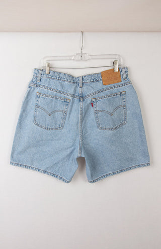 GOAT Vintage Levi's Mom Shorts    Shorts  - Vintage, Y2K and Upcycled Apparel