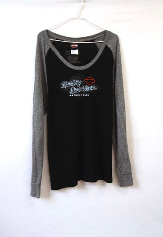 GOAT Vintage Corpus Christi Harley Baseball Tee    T-Shirt  - Vintage, Y2K and Upcycled Apparel