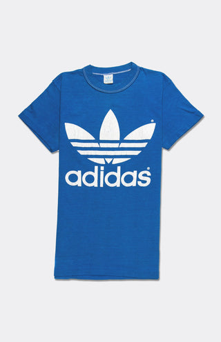 GOAT Vintage Vintage Adidas Tee    T-shirt  - Vintage, Y2K and Upcycled Apparel