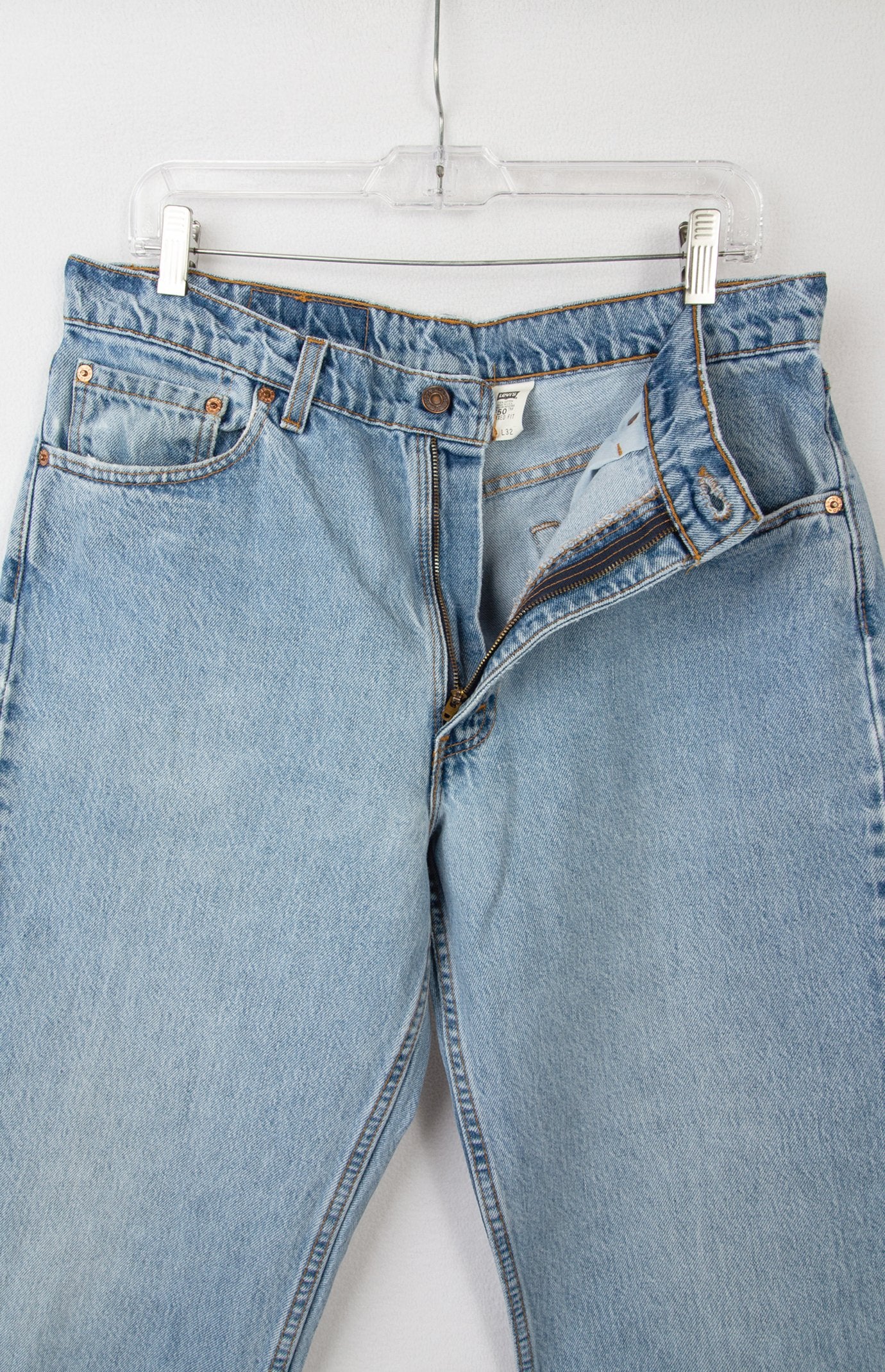Levi s 550 Jeans