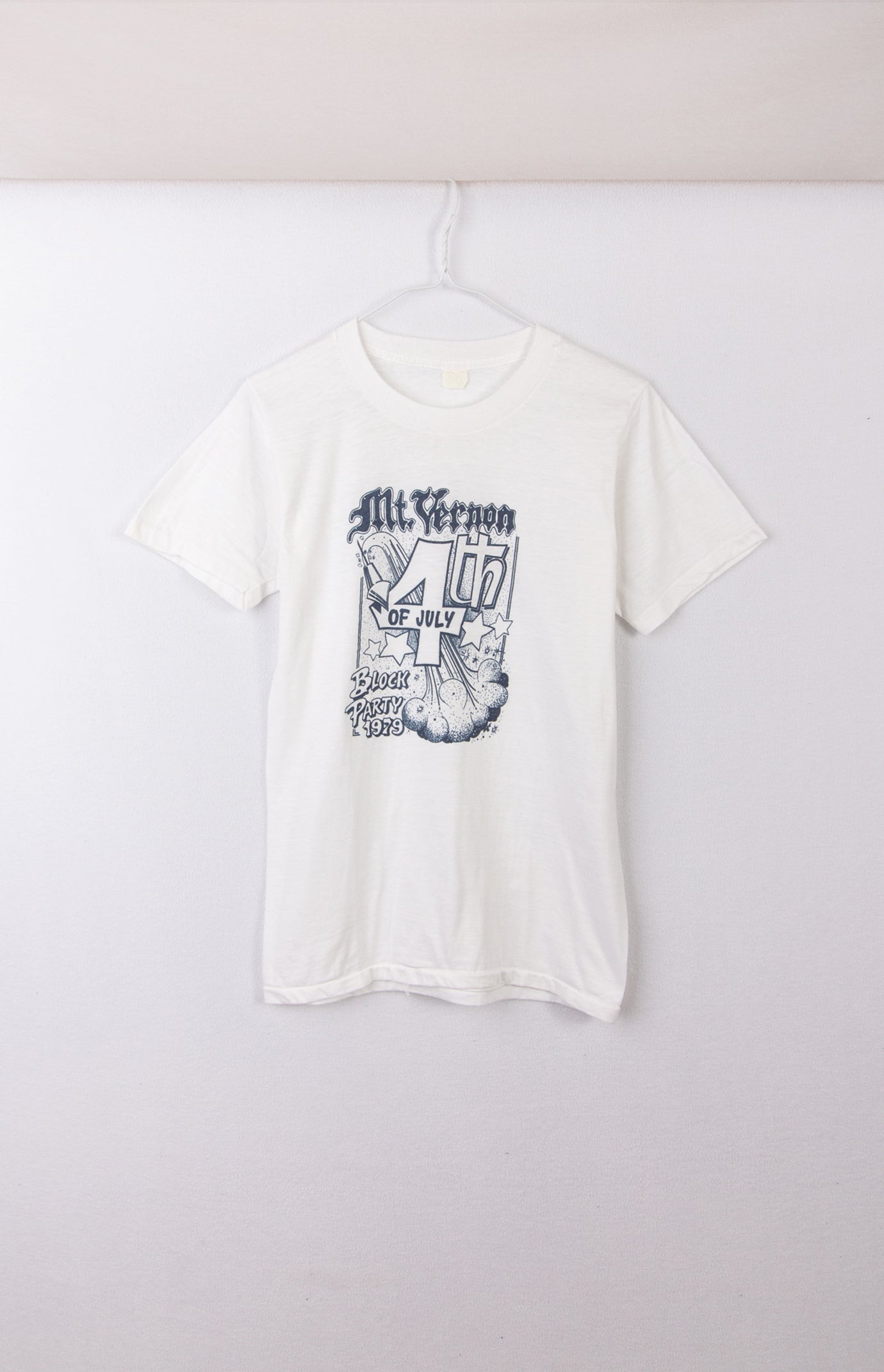 GOAT Vintage 4th of July Tee T-shirt - Vintage, Y2K and Upcycled Apparel